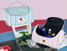 Embroidered Flower Square Organizer